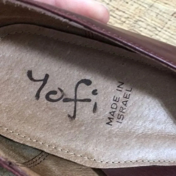 Yofi Dark Red Leather Loafer Block Heels Womens 40 Slip On Made in Israel - Picture 9 of 13